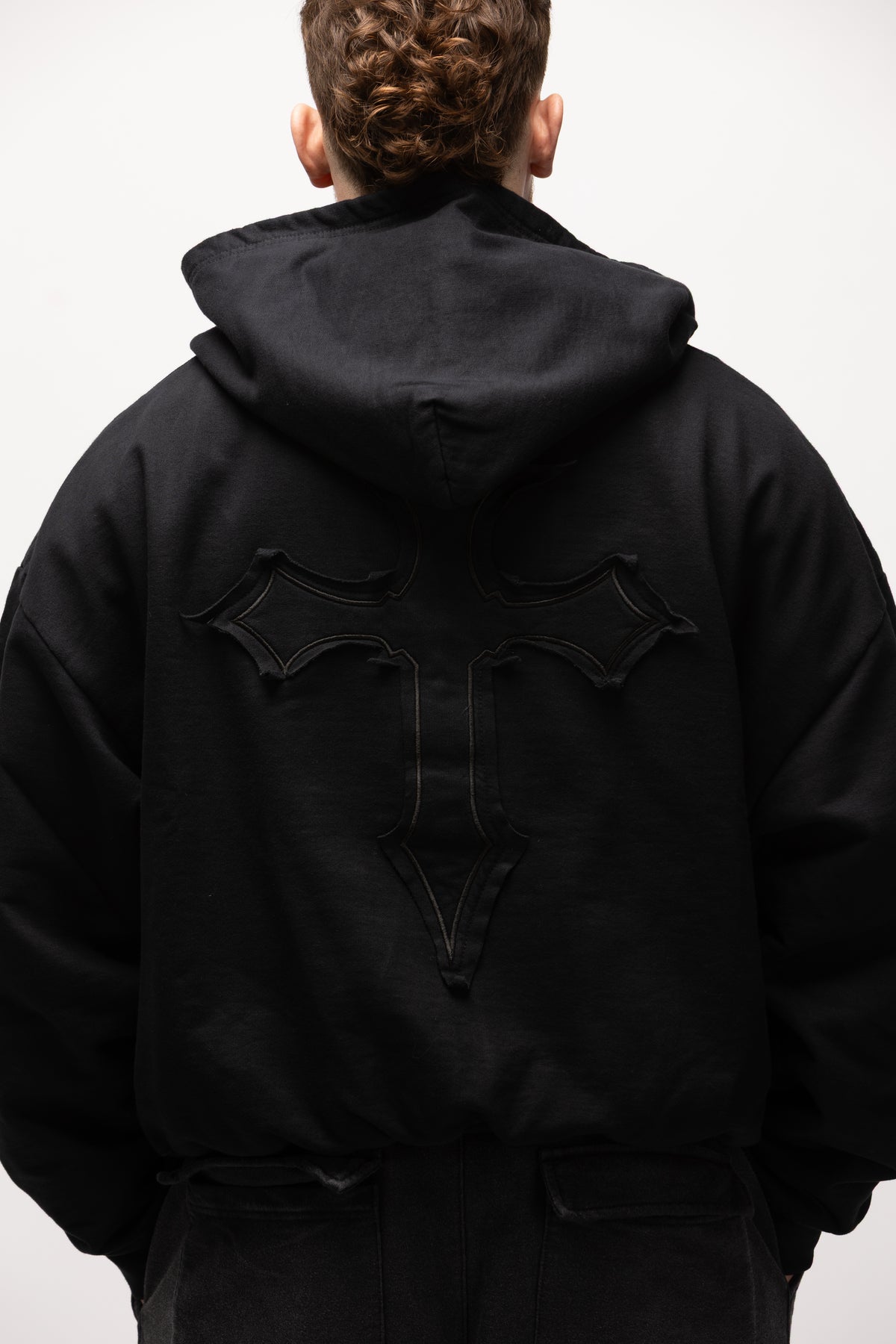 Cross hoodie black