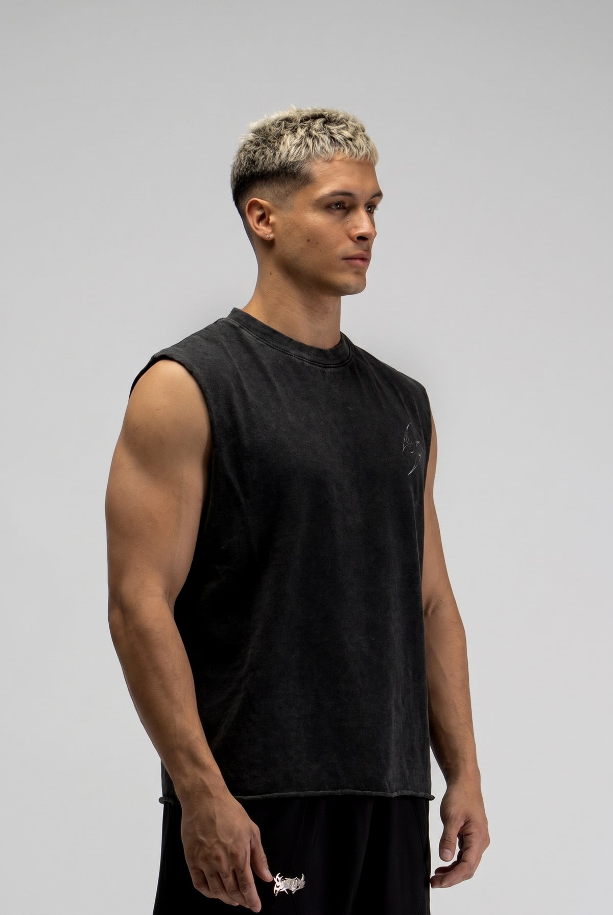 Icon tank