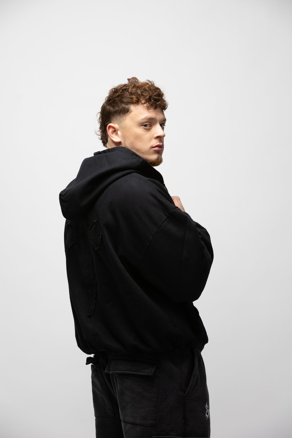 Cross hoodie black