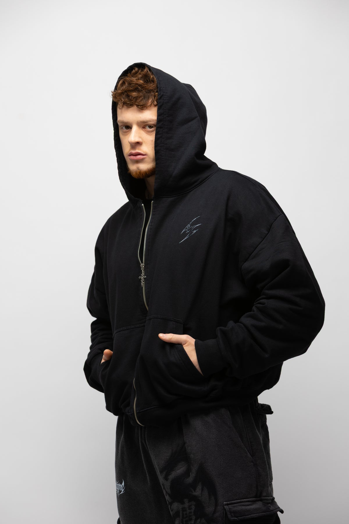 Cross hoodie black