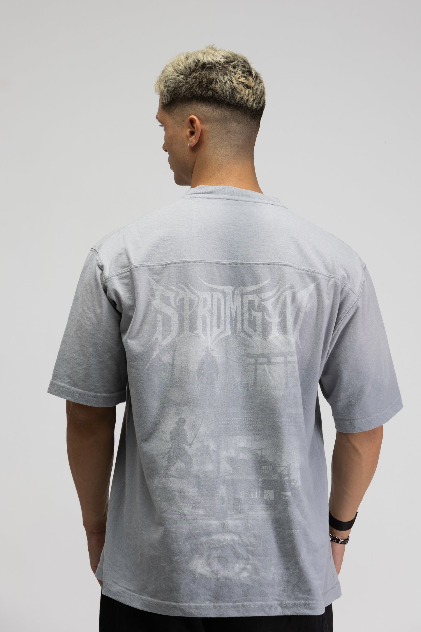 layer oversize grey