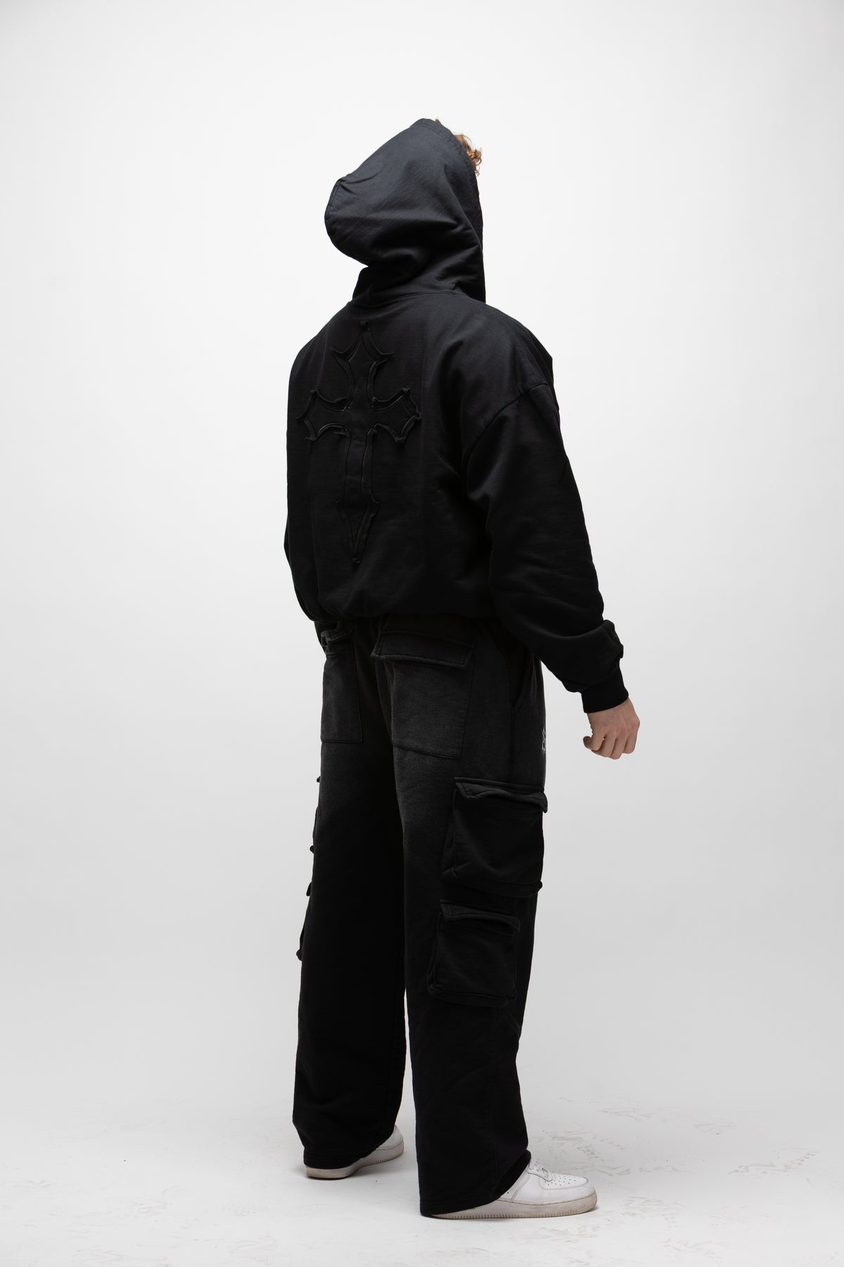 Cross hoodie black